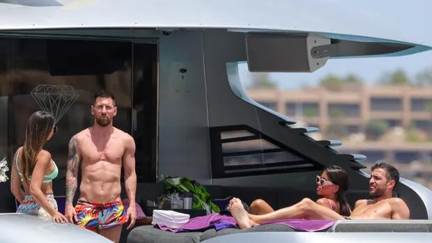 Las vacaciones de Messi: un superyate y una villa exclusiva en Ibiza a razón de 300.000 euros la semana