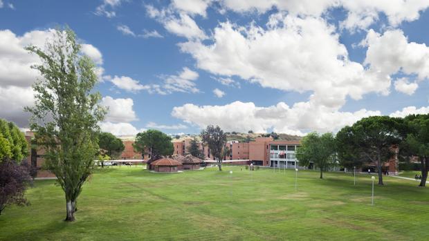 Un modelo universitario interdisciplinar, internacional e innovador