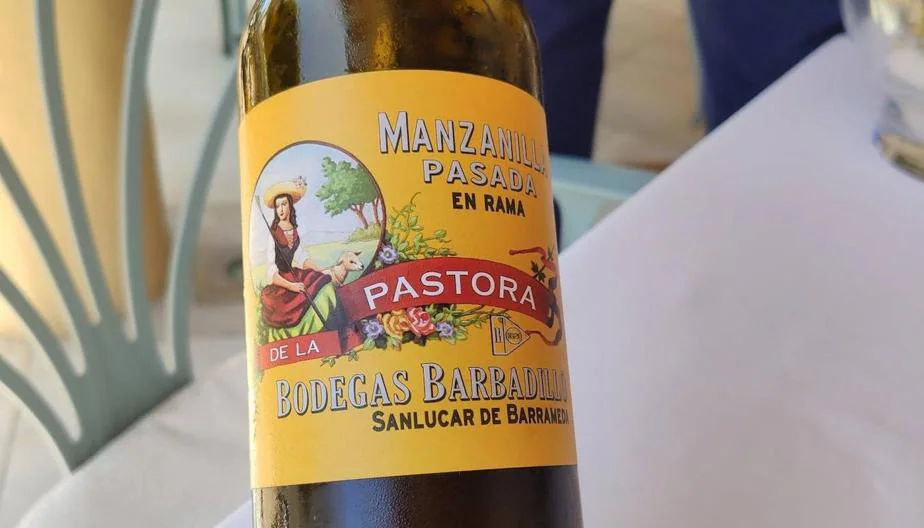 Botella de manzanilla pasada en rama Pastora, de Barbadillo