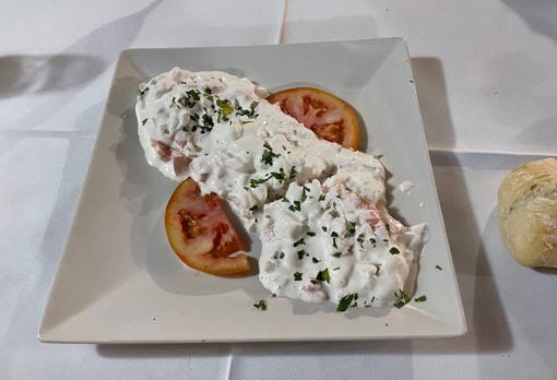 Ensaladilla de corvina