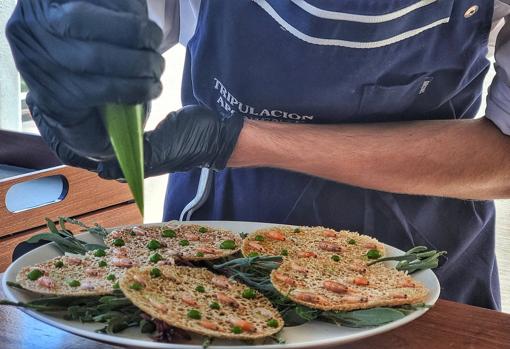 La famosa tortilla de camarones de Aponiente