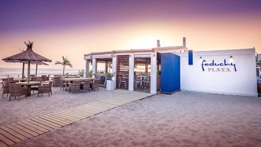 Sitios para comer en primera línea de playa en la provincia de Cádiz