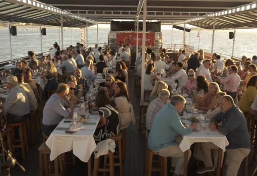 La cena contó con gran asistencia