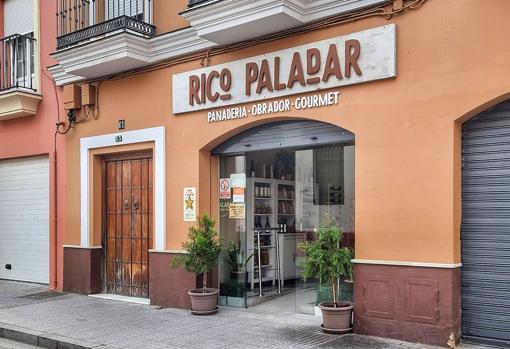 Rico Paladar está en el número 61 de la calla Banda Playa, en Sanlúcar