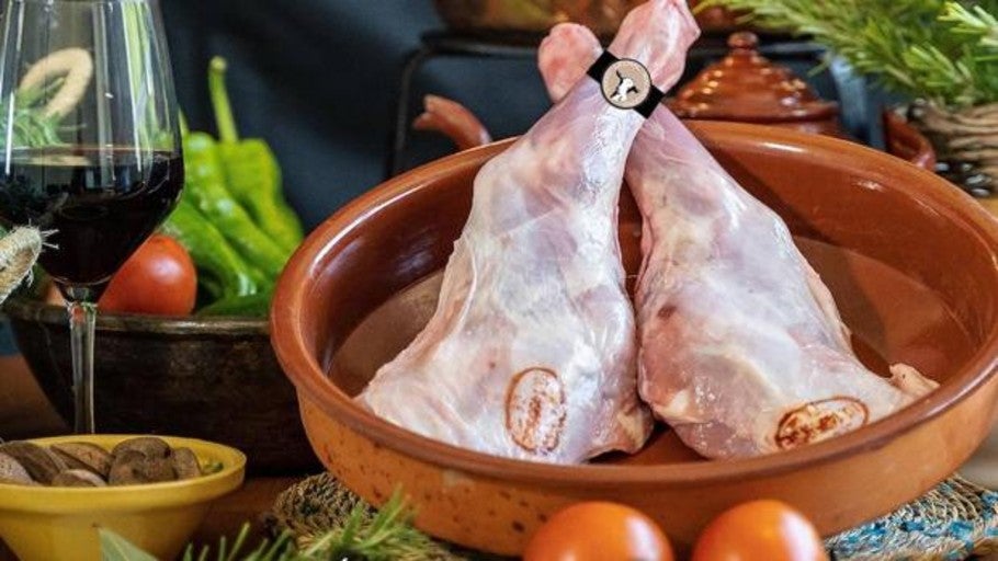 Calidad, tradición y sabor El chivo lechal malagueño de Caprisur Calidad, tradición y sabor El chivo lechal malagueño de Caprisur