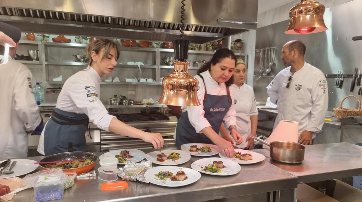 Ocho cocineros ponen en juego sus artes gastronómicas en Chef Sierra de Cádiz