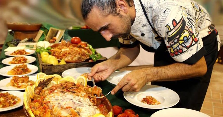 La urta a la roteña busca cocineros