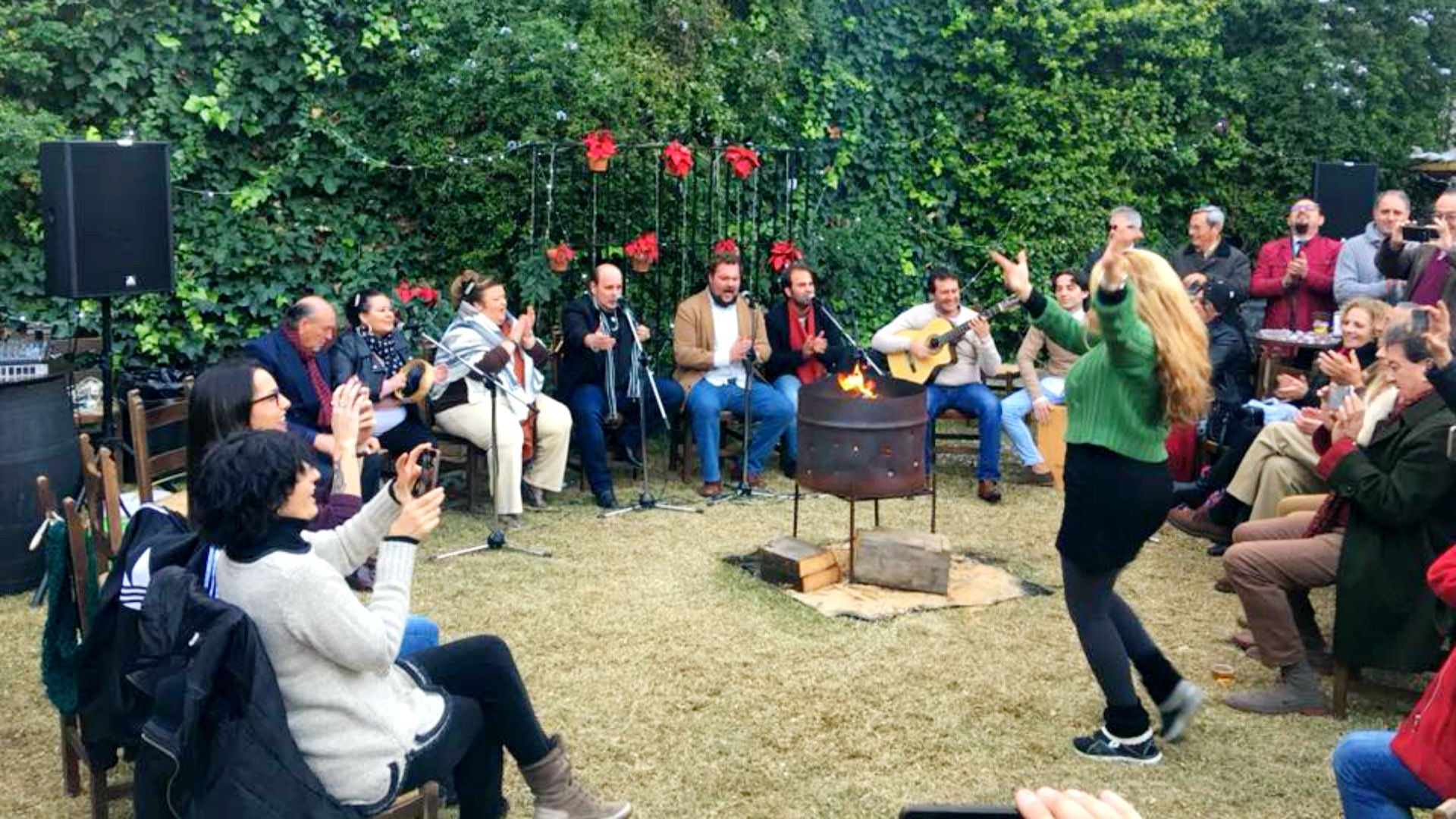 Villancicos con potaje en las Zambombas de Jerez