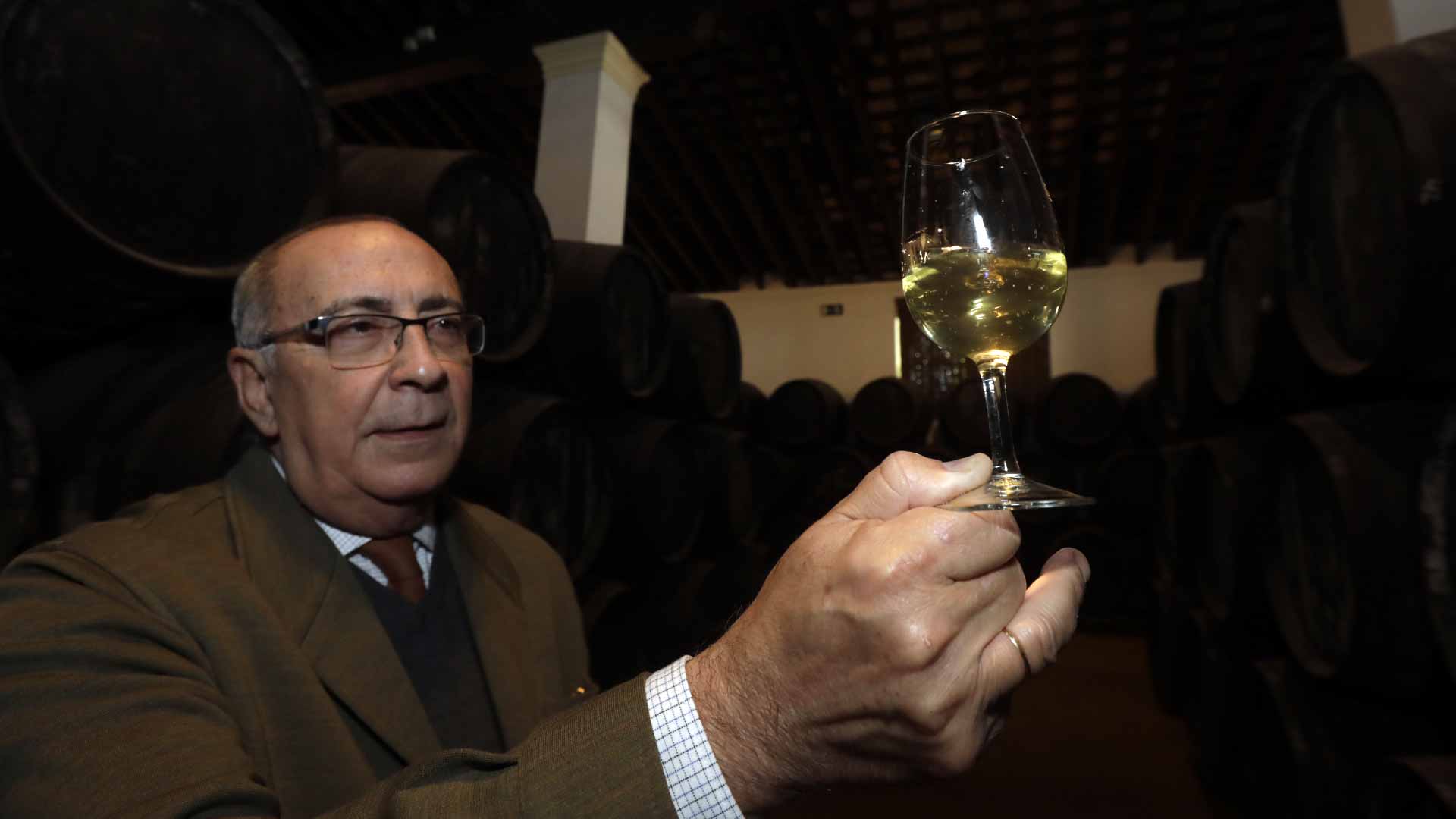 Antonio Flores: &quot;Me parece un acto de soberbia que el enólogo esté por encima del vino&quot;