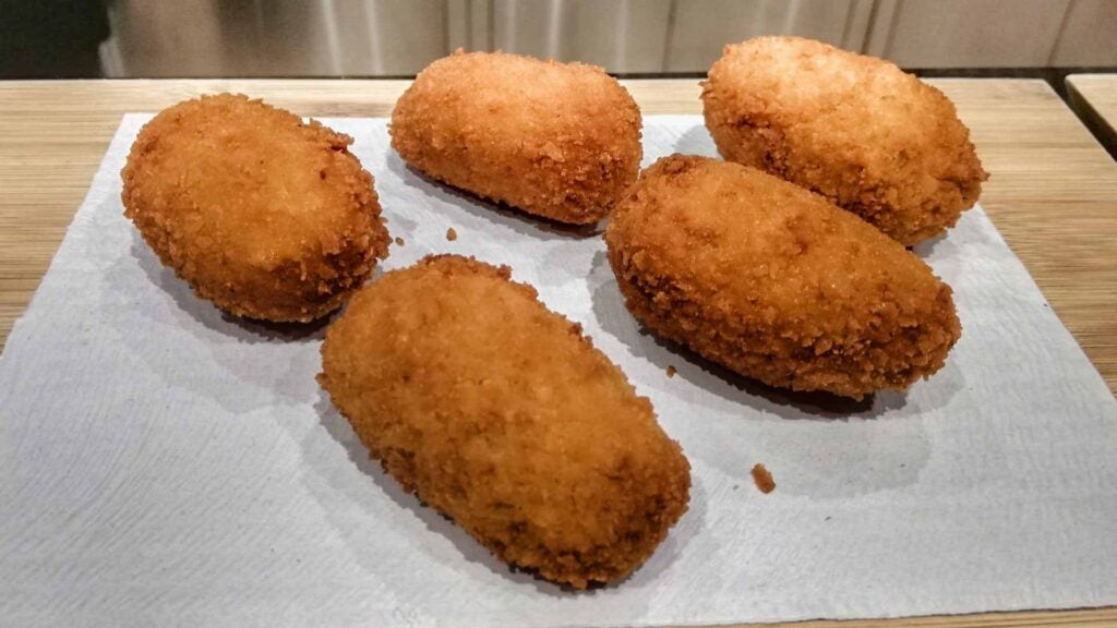 tiemarcroquetachistorra. Las croquetas de chistorra.