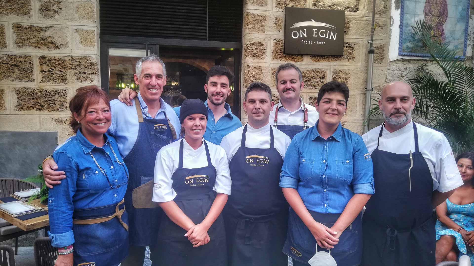 El restaurante vasco On Egin ya está abierto en la calle Plocia de Cádiz