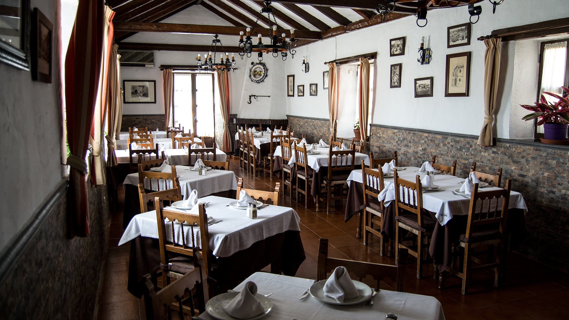 Qué comer en el Mesón La Salina enclavado en Fuengirola