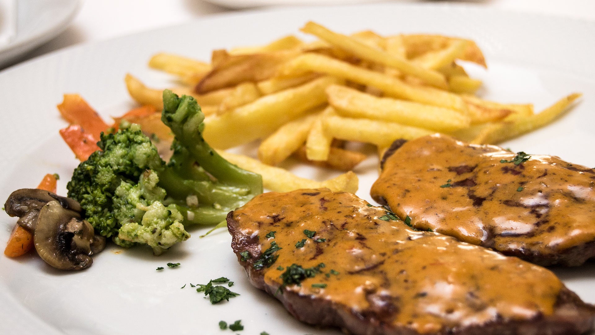 Todo sobre Restaurante Tánicos en Fuengirola (Málaga)