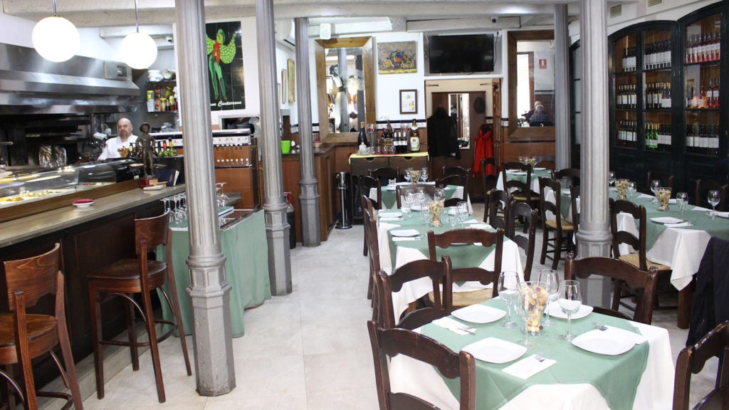 taberna meson cantarrana en malaga 4. 