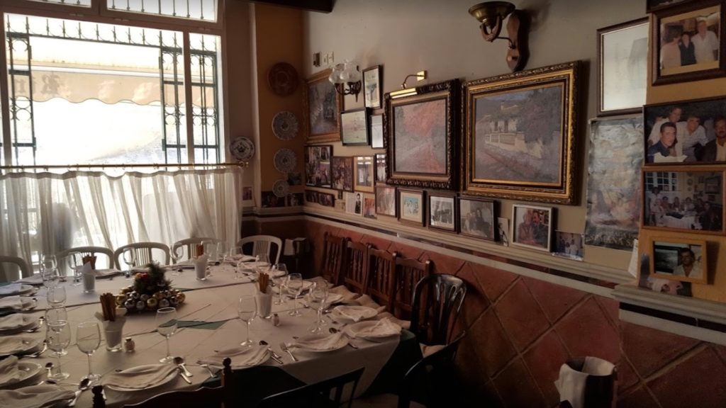 restaurante meson rincon catedral en el centro de malaga 9. 