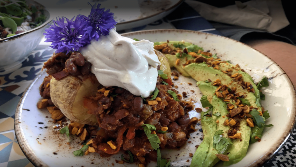 Screenshot 2021-09-26 22.20.27. 