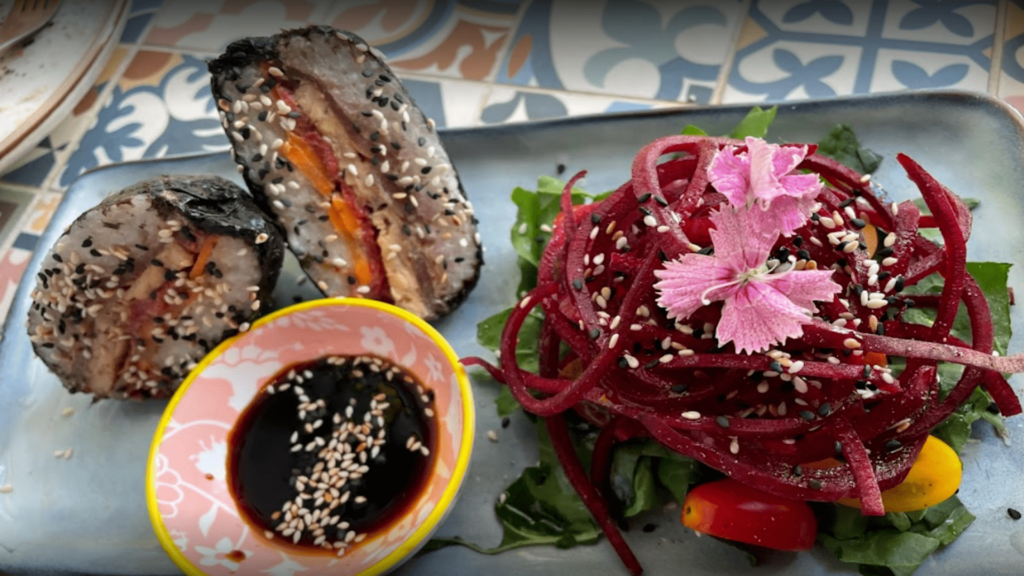 Screenshot 2021-09-26 22.21.22. 