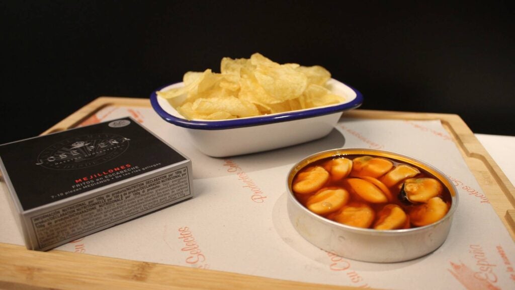 258743276_1092899918145530_8307276835463303672_n (1). 