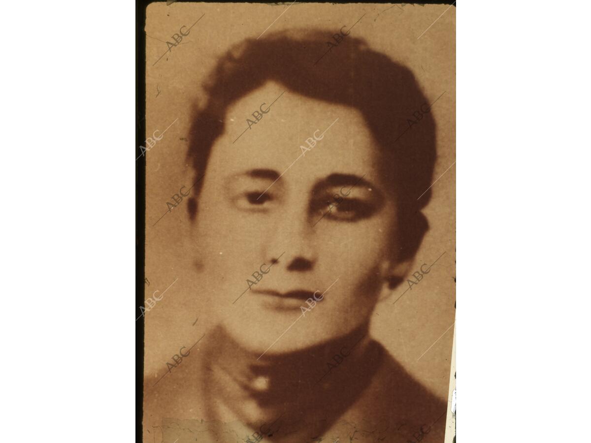 Retrato de doña Pilar Bahamonde Salgado-Araújo y Pardo Andrade, madre