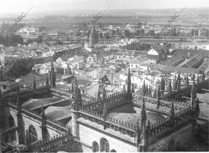 Vista de la Catedral a comienzos de siglo