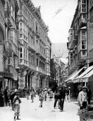 Vista de la calle mayor de Cartagena (Murcia)