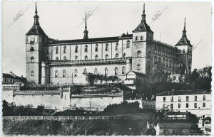Vista del Alcázar de Toledo a principios del Siglo XX