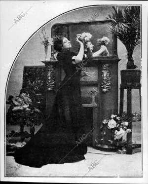 Mata Hari fotografiada por Kaulak con ocasión de su visita a España en 1908