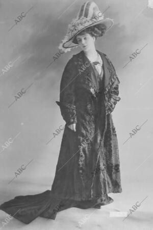 En la Imagen, abrigo de 1908