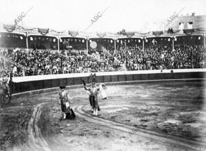 Corrida de inauguración de la nueva plaza de Toros de Indauchu en Bilbao