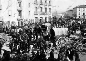 Aspecto del ferial en el coso bajo y plaza de santo domingo