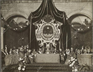 Sesión solemne celebrada en el Colegio del Patriarca para conmemorar el...