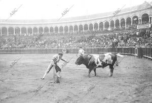Juan Belmonte Terminando un quite