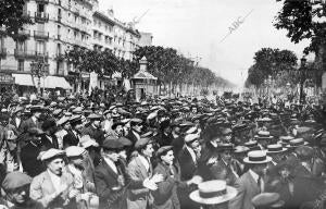 Aspecto del paseo de gracia A la salida del diputado señor Rodes por el...