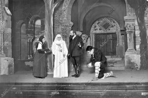 Una escena del tercer acto de la obra de D. Benito Pérez Galdós «Los condenados»