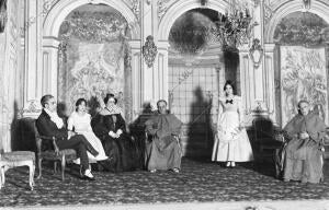 Una escena de la comedia en cinco Actos, de Alberti, "Manos Blancas", Estrenada...