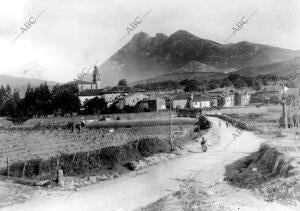 Vista parcial del pueblo Elorrio (Vizcaya)