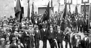 Banderas de las sociedades agrarias del distrito que figuraron en la...