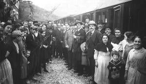 Inauguracion de un Ferrocarril - el director general de Obras Publicas señor...