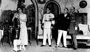 Una escena de la comedia de Jorge y José de la Cueva, "la mujer del Rey",...