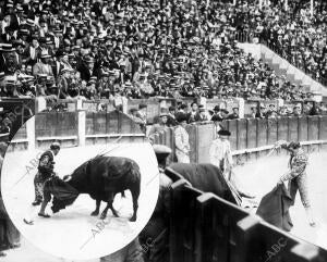 En medallón, Rafaél Gómez (Gallo) en un pase de muleta