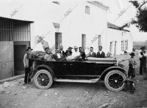 Cortijo de Juan Belmonte y su Automovil