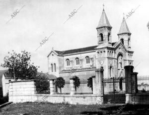 Iglesia De "el Pito" y panteón familiar de los Selgas (Asturias)