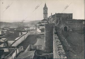 Castillo e iglesia de Cumbres Mayores (Huelva)