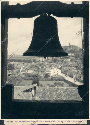 Vista de Monforte de Lemos desde la torre del colegio del cardenal