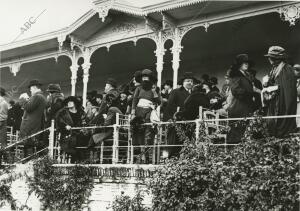 (CA.) Ambiente en el Hipódromo de la Castellana