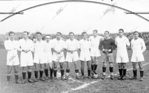 Gijón el equipo del Sevilla en Gijón en noviembre de 1933