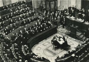 Azaña, reabre ante el Pleno, su famosa promesa