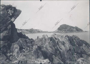 Panorama de Guetaria desde la cornisa de Zarauz