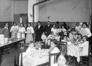 Aspecto de la cantina en la escuela de concepción arenal