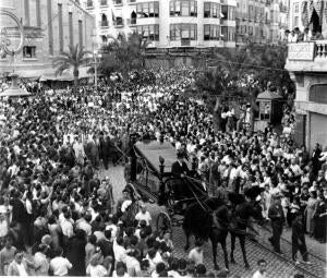 Presidieron la comitiva las Autoridades Civiles, Militares y Partidos y...